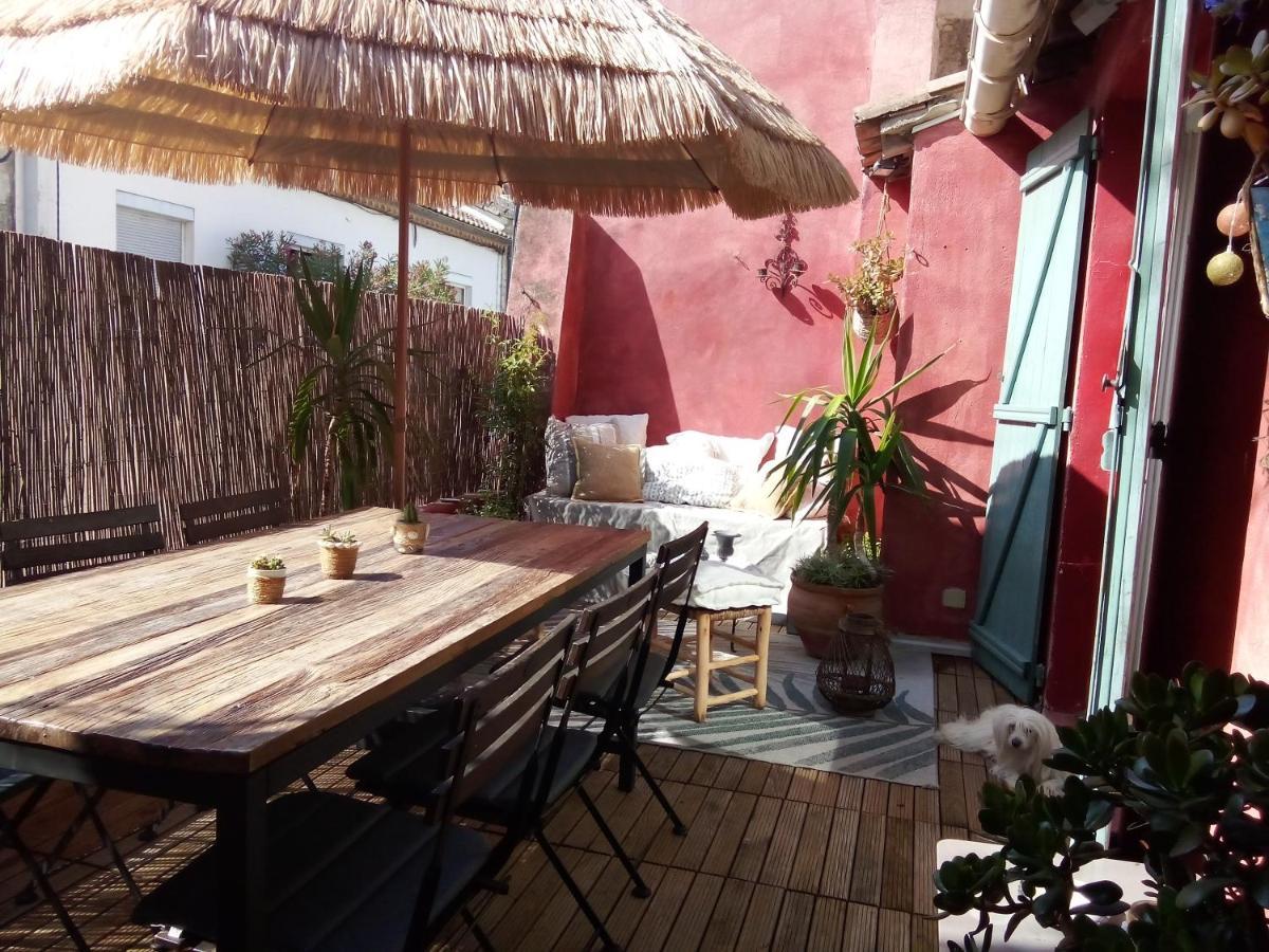 La Maison Perchee Aigues-Mortes Exterior photo